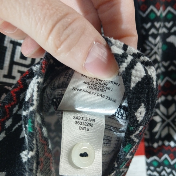 PINK VS Thermal Holiday Themed Long Sleeve Top - Picture 5 of 5